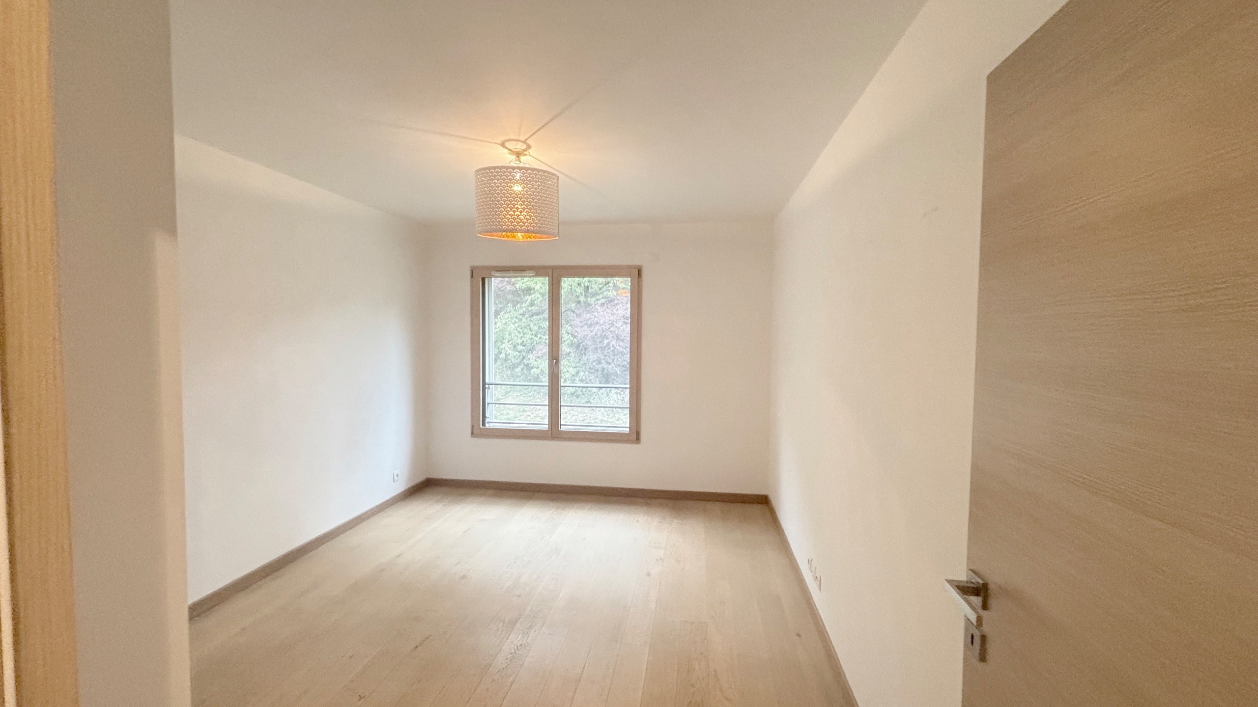 DIVONNE LES BAINS H2Ome - Appartement T3 avec grande terrasse + Garage — Photo 6