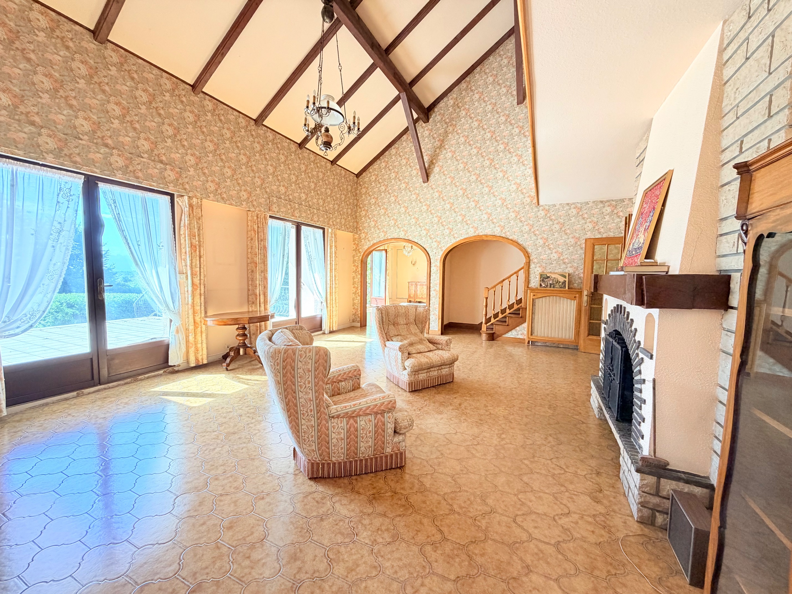 Maison de 424 m² avec vue sur les Alpes — Photo 9