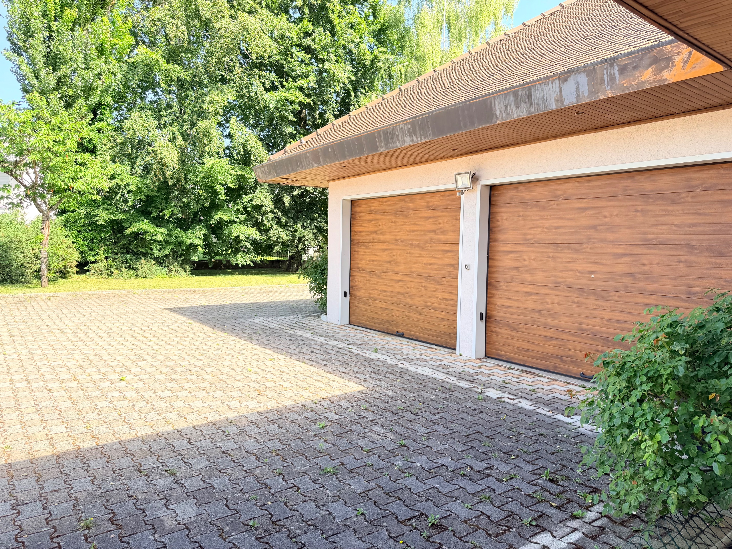 Maison de 424 m² avec vue sur les Alpes — Photo 13
