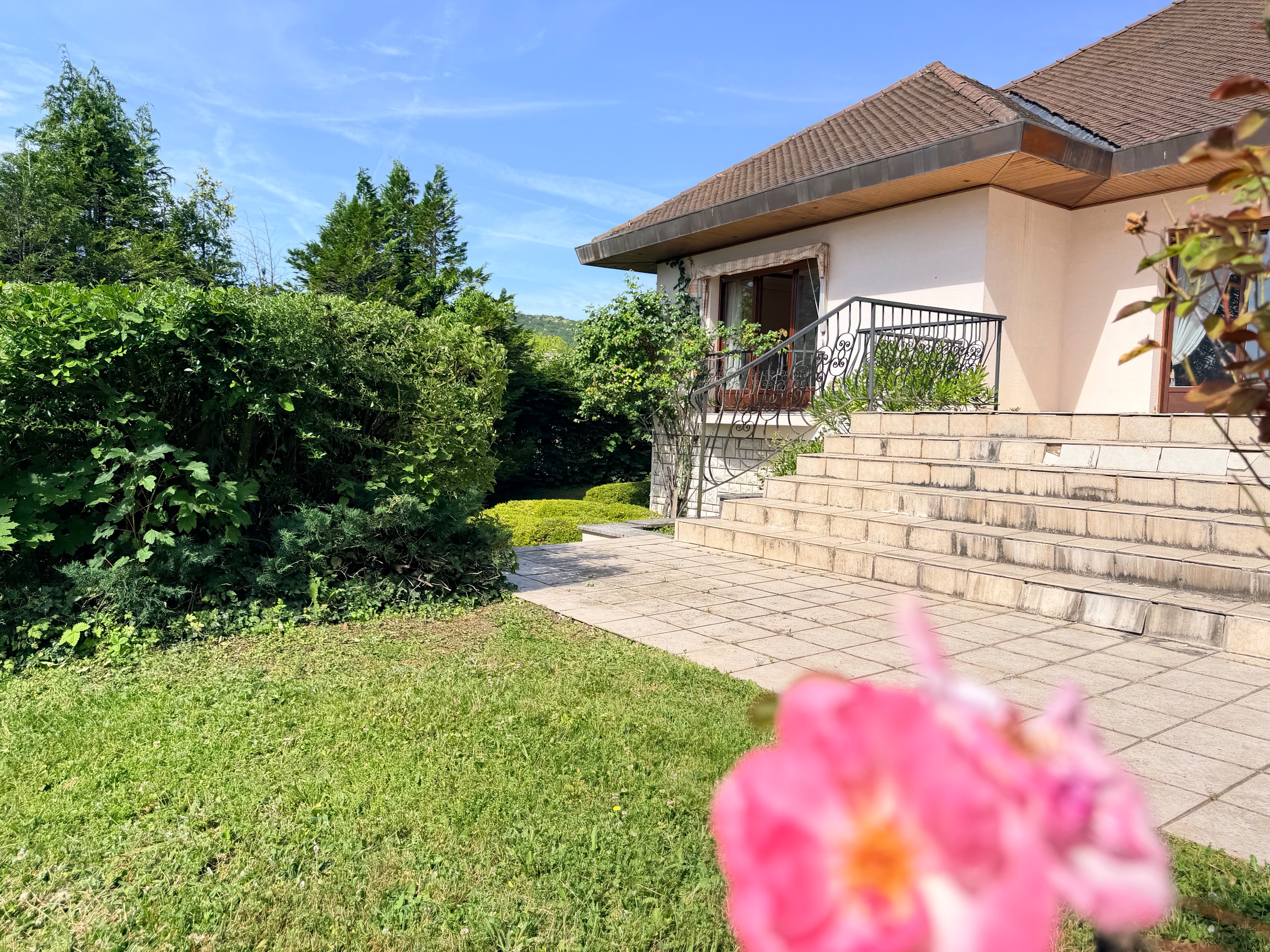 Maison de 424 m² avec vue sur les Alpes — Photo 14