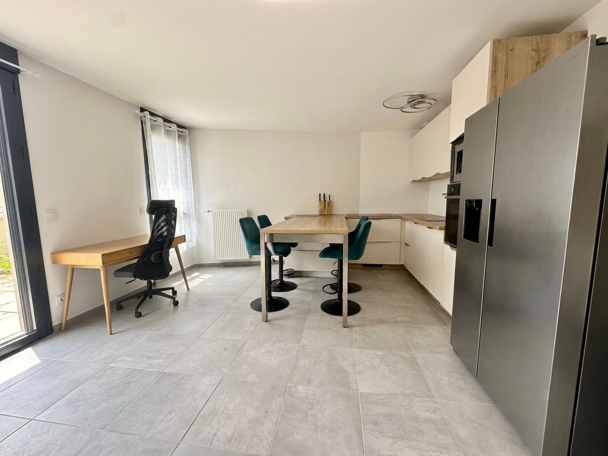 Appartement avec grande terrasse — Photo 2
