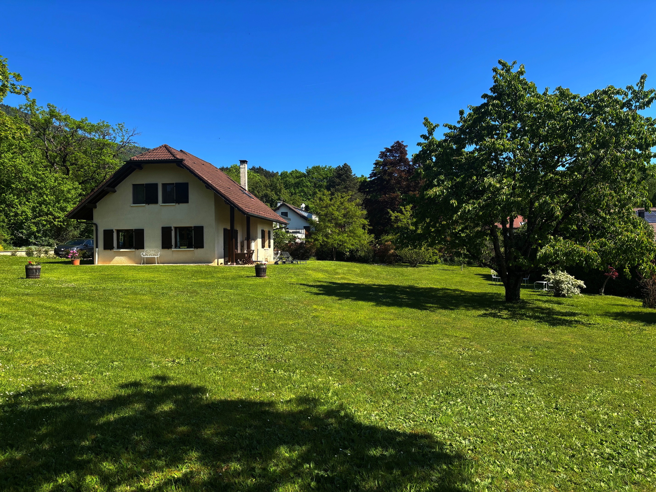 Maison familiale sur parcelle arborée — Photo 3