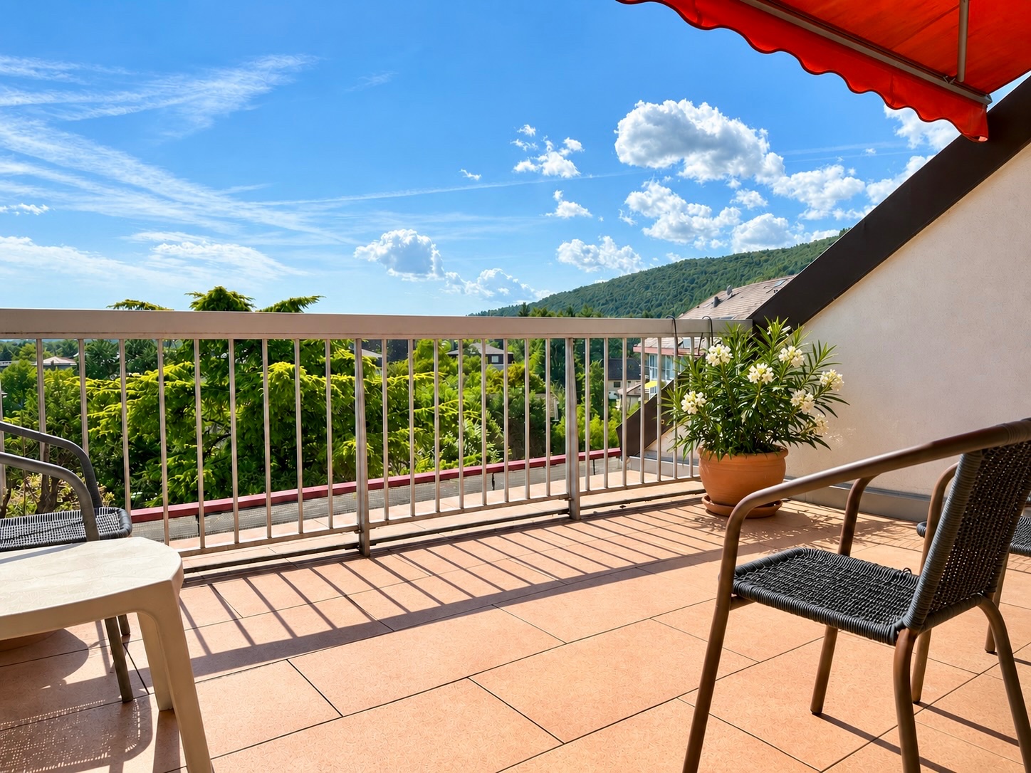 Duplex T3 en dernier étage avec terrasses — Photo 2