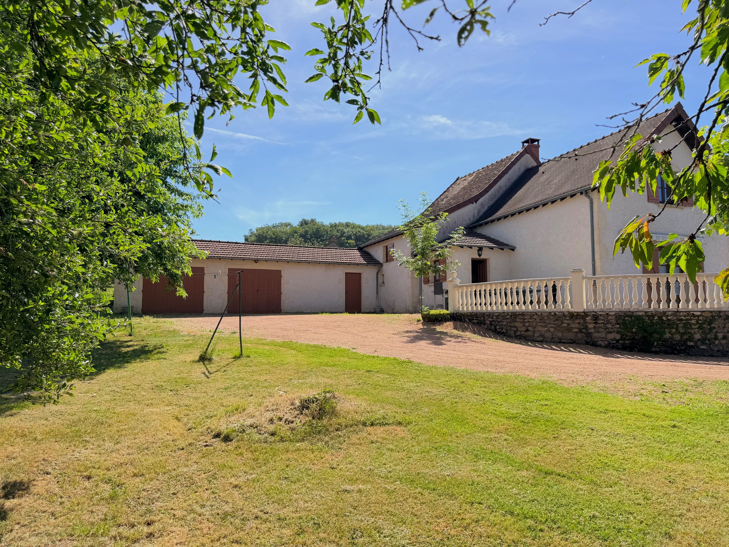 Maison de campagne à Briant avec terrasses et grand garage — Photo 5