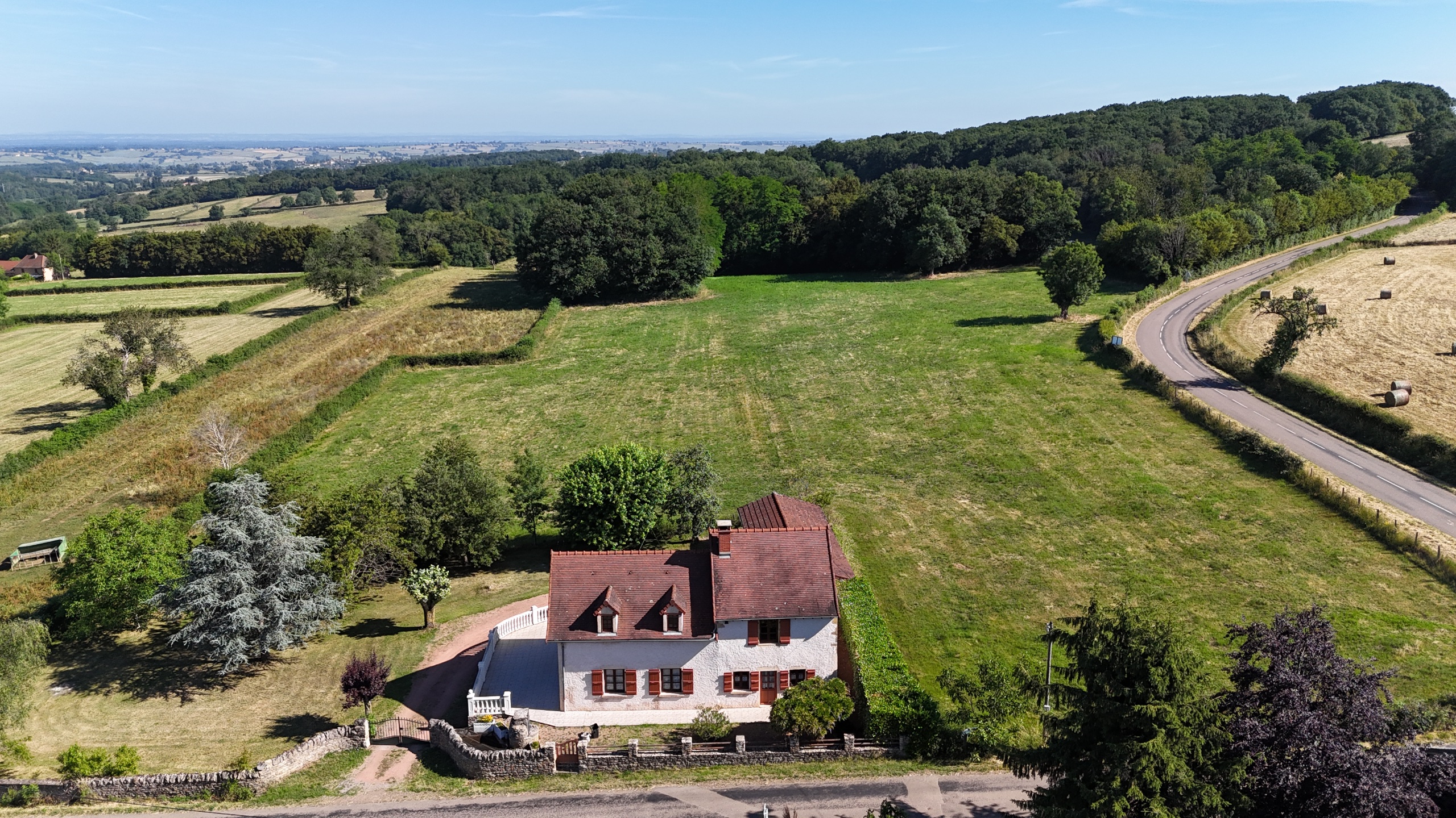 Maison de campagne à Briant avec terrasses et grand garage — Photo 2