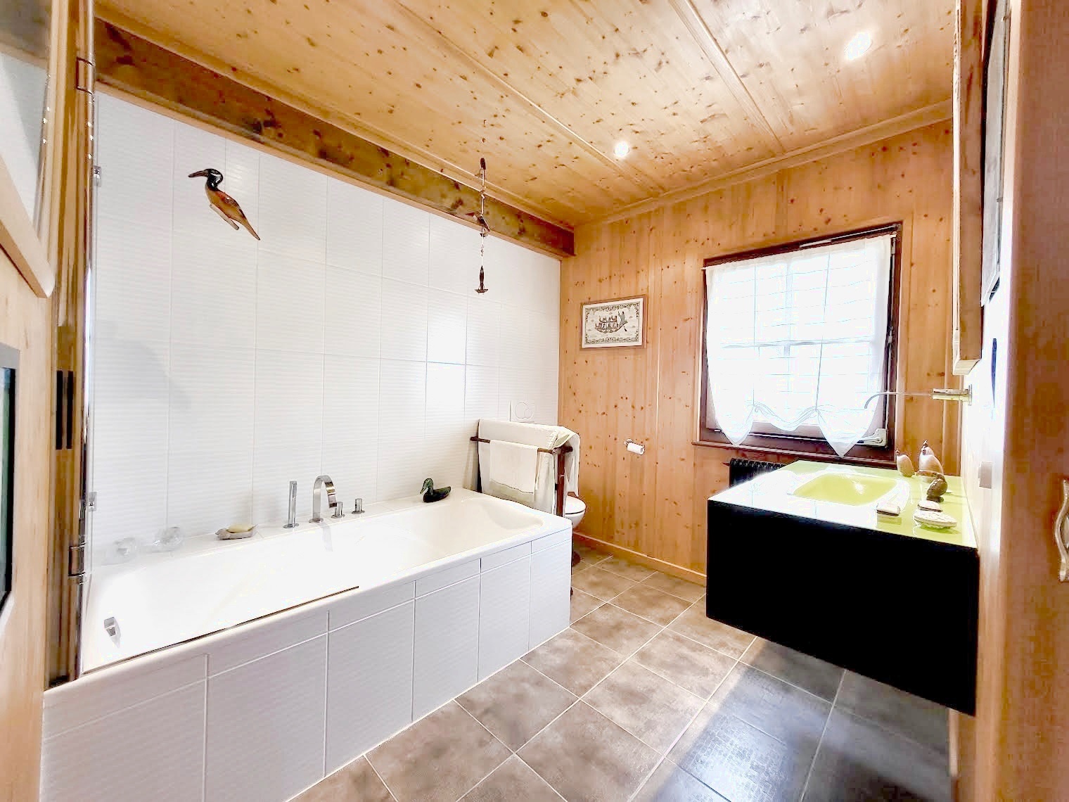 Maison composée de 2 habitations avec vue sur les Alpes et le Léman — Photo 10
