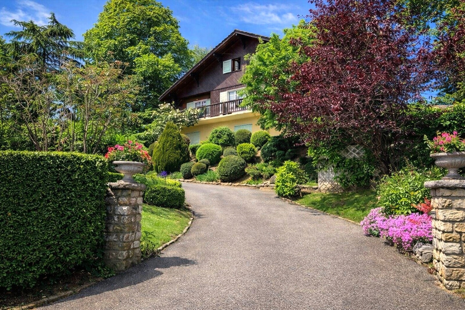 Maison composée de 2 habitations avec vue sur les Alpes et le Léman
